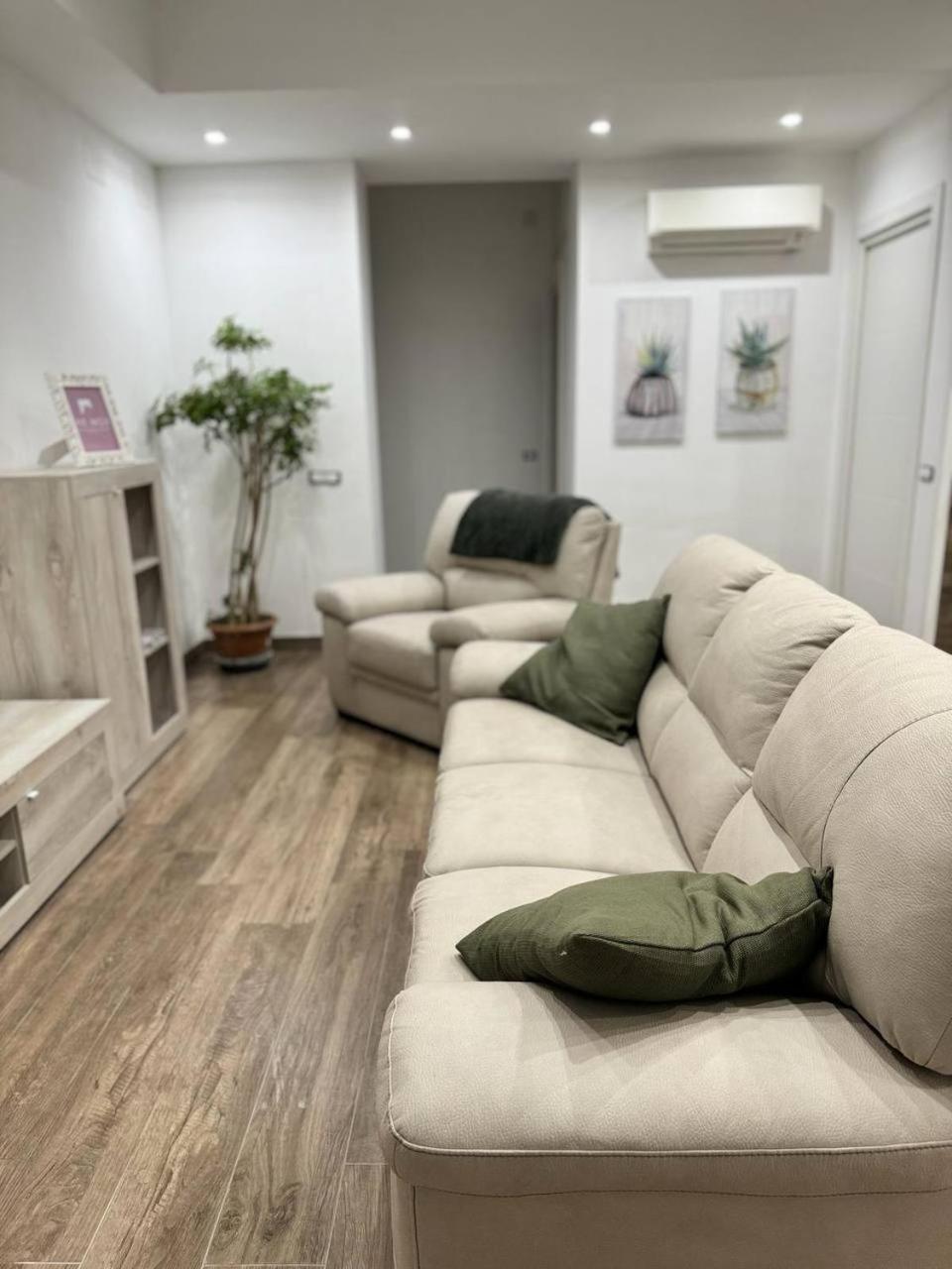 280 Mt Dalla Metro The Mox Luxury Apartament * Naples